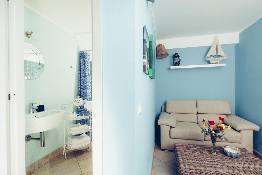 Blu Bosa Bed & Breakfast Bilik gambar